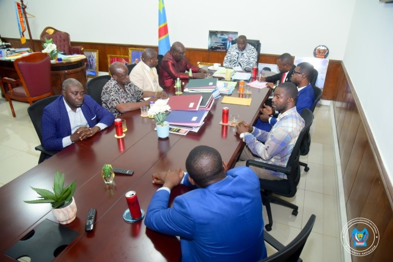 Exploitation forestière et taxe illégale , Tshuapa : Jacques Djoli rassure le groupement Ntomb'ekili de l’appui de l'Assemblée nationale